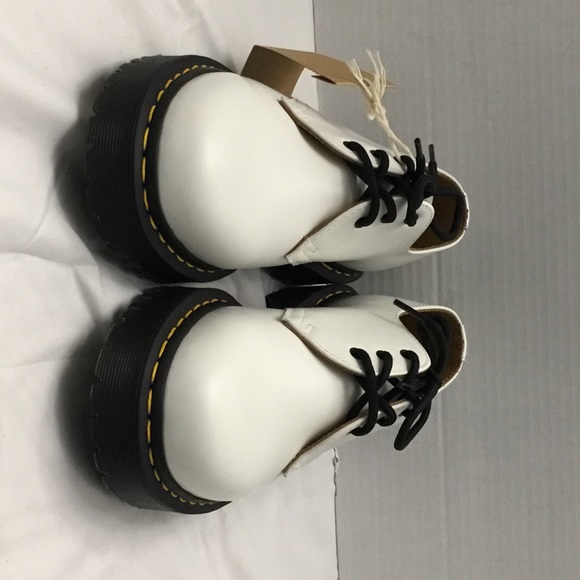 DR MARTENS SHOES - Picture 11 of 16